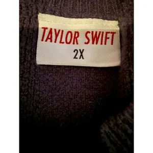 Taylor Swift Argyle Sweater 2X Navy Red Taylor's Version All Too Well Official thumbnail 4