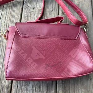 SHEIN Harry Potter Hogwarts Burgundy Crossbody Bag Faux Leather Wizard Purse thumbnail 3