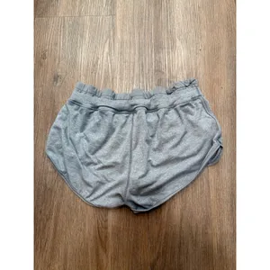 Lululemon Womens Heathered Gray Athletic Shorts Layered Waist‎ Pockets Size 4 thumbnail 3