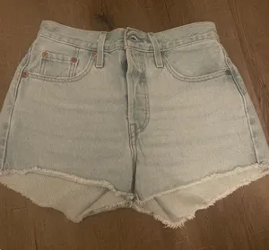 Levi’s 501 Shorts thumbnail 1