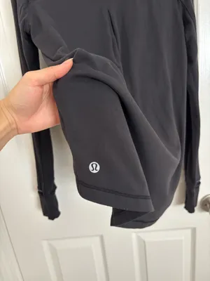 Lululemon Outrun 1/2 Zip Reflective Pullover Jacket thumbnail 11