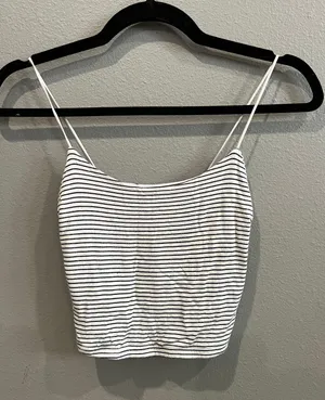 PacSun Crop Top thumbnail 1