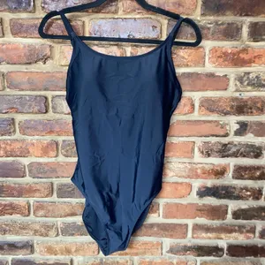 NWT Quince Black Italian Cami One-Piece Swimsuit Women's Size Small thumbnail 3
