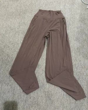 Nike Zenvy Yoga Pants thumbnail 1