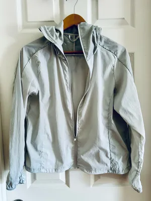 Light Gray/Green Hooded Windbreaker Jacket Gray Size XL thumbnail 1