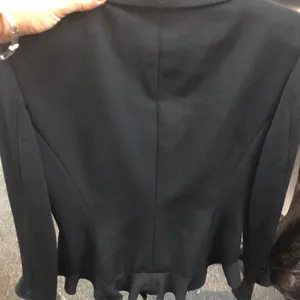 Neiman Marcus Size 4 Black blazer with ruffles edges thumbnail 5