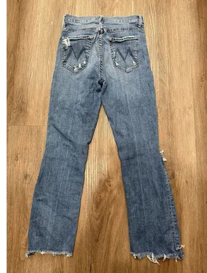 Mother The Insider Crop Step Chew in Dancing on Coals Distressed Blue Jeans Sz26 thumbnail 1