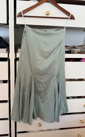 MOTF SAGE green flared pleated skirt thumbnail 1