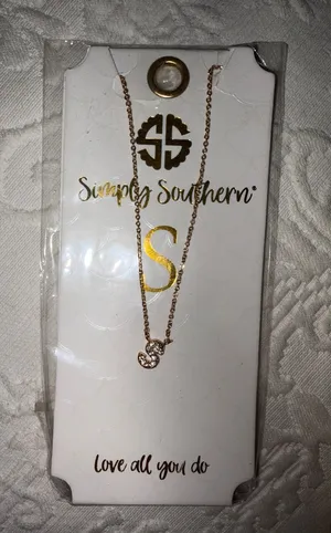 NWT- simply southern initial ‘S’ necklace sparkle gold thumbnail 1