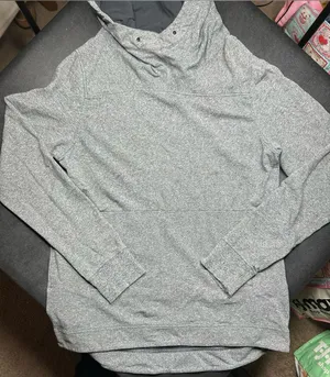 Lululemon Women’s Size 10 Heather Gray Oversized Split Pullover Hoodie thumbnail 1