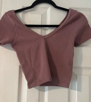 Bozzolo Crop V-Neck Top Ribbed Pink thumbnail 1