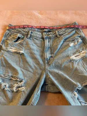 American Eagle Strigid light wash high rise straight fit distressed jeans 14 thumbnail 7