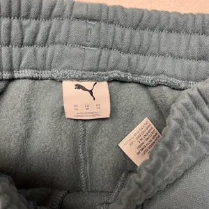 Puma Jogger Pants Women’s Small thumbnail 3