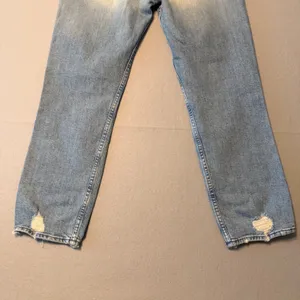 MOTHER The Tomcat Straight Leg Distressed Jeans Light Blue Women Size 28 thumbnail 10