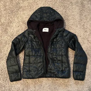 Aritzia Tna Light Puffer Jacket with Certified Down thumbnail 1