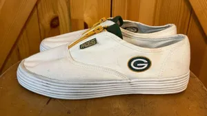 Vintage Green Bay Packers Women's Shoes, Size 7 thumbnail 1