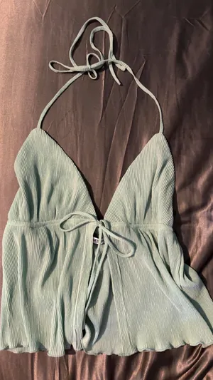 Princess Polly green top  thumbnail 1