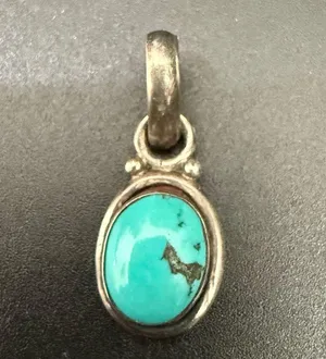 Vintage 925 Sterling Silver Oval Cabochon Turquoise Southwestern Pendant 2.3g. thumbnail 1