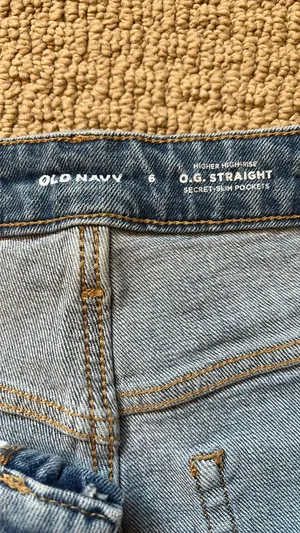 Old Navy OG Straight Secret Slim Higher High-Rise Pockets thumbnail 3