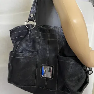 Tignanello Black Leather Shoulder Bag thumbnail 5