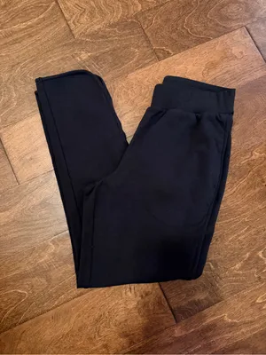 D & Co Active NWOT Petite Performance Leggings with Tulip Hem and Pockets thumbnail 4