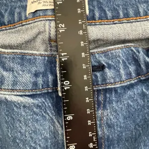 Abercrombie Fitch The 90s Straight Mid Rise Jeans Women 33(38x28) Medium Wash thumbnail 8