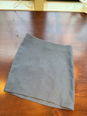 URBAN OUTFITTERS Houndstooth Check Plaid Stretch Mini Skirt Size Small thumbnail 2