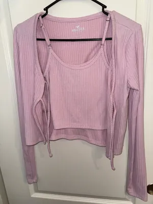 Hollister Top thumbnail 1