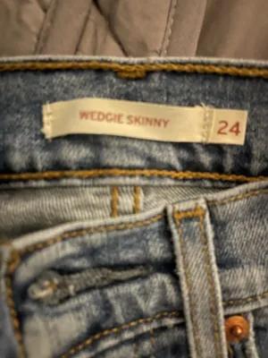 Levi’s Wedgie Skinny Jeans thumbnail 2