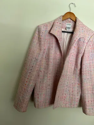 Vintage pink blazer thumbnail 3