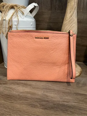 MICHAEL KORS Peach Leather Wristlet Clutch thumbnail 10