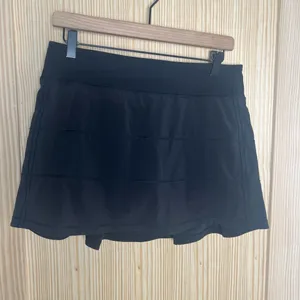 LULULEMON- Pace Rival Skirt Tall 15" Black Size 8 thumbnail 2