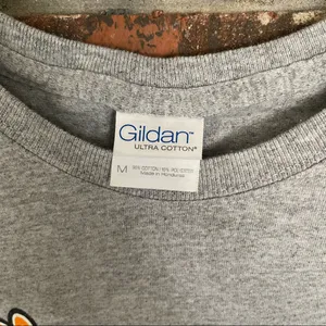 Gildan Vintage Women’s Tennessee Volunteers Flower Baby Tee thumbnail 3