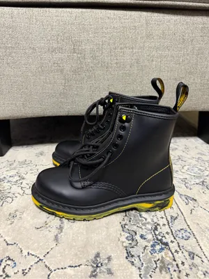 Dr Martens 1460 Marbled Sole Smooth Leather Lace Up Boot thumbnail 5