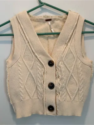 Free People Denson Cropped Sweater Vest size M thumbnail 4