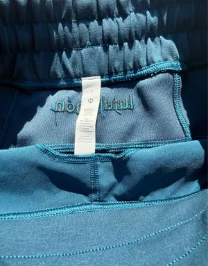 Lululemon Shorts thumbnail 4