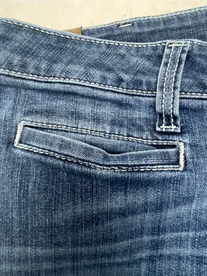 Ariat Women’s Medium Wash Stretch Wide Leg Denim Trouser Jeans Pants⁠ Size 32R thumbnail 4