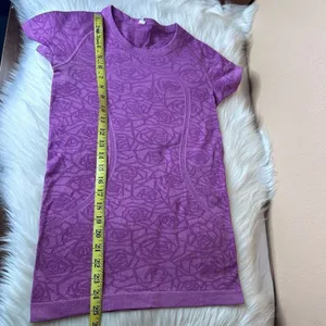 Lululemon Swiftly Tech Short Sleeve Crew Heathered Regal Plum Size 6 thumbnail 9