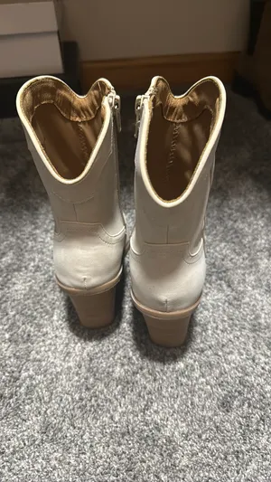 Lauren Conrad Western Block Heel Boots thumbnail 4