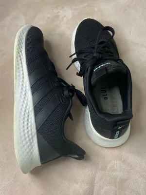 adidas Women’s sneaker Shoes Size 8 thumbnail 5