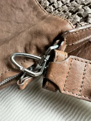 Liebeskind Berlin Woven Fold-Over Crossbody – Distressed Two-Tone Brown thumbnail 7