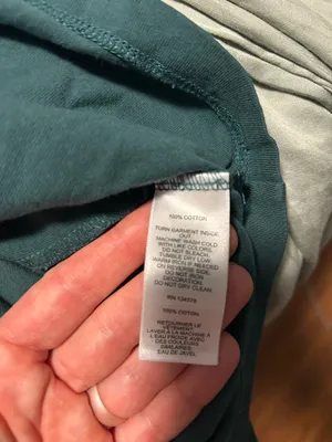 Vineyard Vines Long Sleeve T-Shirt Christmas thumbnail 6
