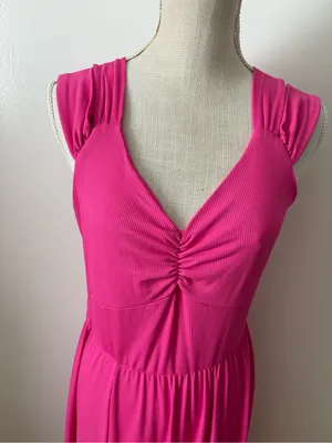 SHEIN Fuchsia Ruched V-Neck Sleeveless Maxi Dress thumbnail 2