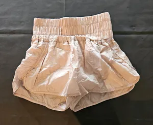 Automet Amazon Athletic Shorts Woman’s Medium Pink thumbnail 1
