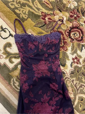 House of CB Aiza Grape Floral Print Maxi Dress thumbnail 3