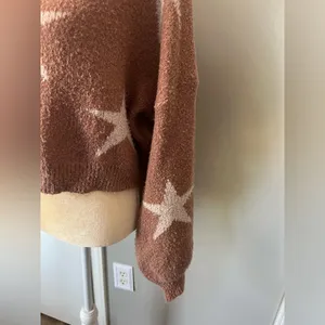 Altar’d State Woman’s Rose Pink White Star Super Soft & Cozy Cropped Sweater S thumbnail 5
