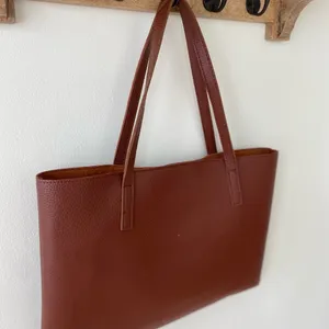 NWOT Vince Camuto Brown And Black Leather Tote Bag thumbnail 6