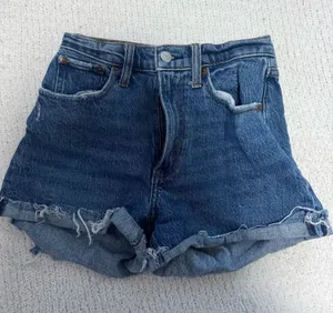 Abercrombie Curve Love Shorts High-Rise thumbnail 1