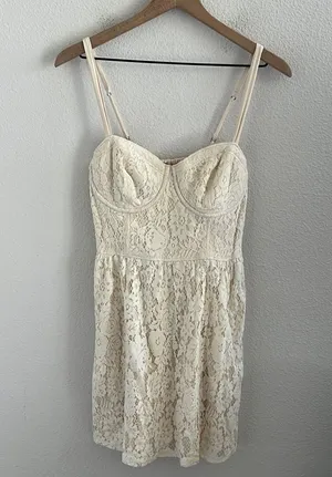 Abercrombie & Fitch Lace Cream Mini Dress Underwired Lined Medium thumbnail 1