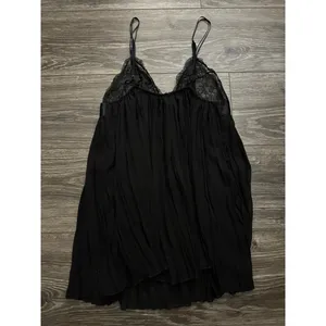 Victoria’s Secret Lace Pleated Babydoll Nighty size Medium thumbnail 6